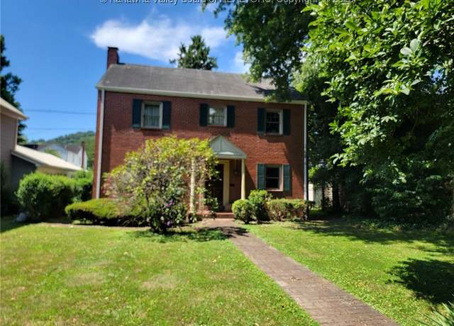 Property at 4315 Staunton Ave SE, Charleston, WV 25304, 4 beds, 2.5 baths