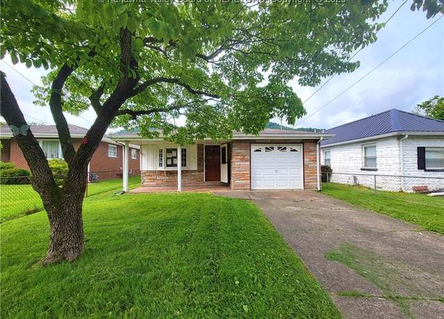 Property at 121 W Reynolds Ave, Belle, WV 25015, 3 beds, 1 bath