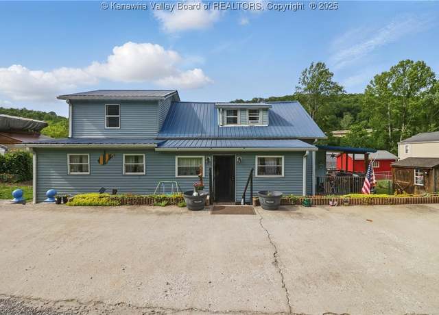 Property at 223 Easter Rd, Nitro, WV 25143, 5 beds, 2 baths