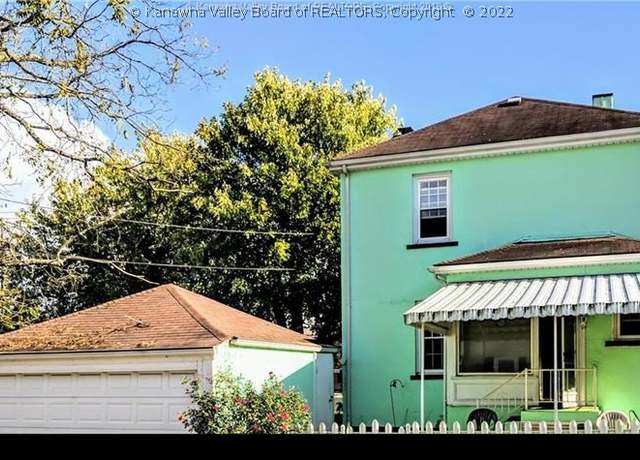 Property at 25 Maccorkle Ave SW, South Charleston, WV 25303, 3 beds, 1.5 baths