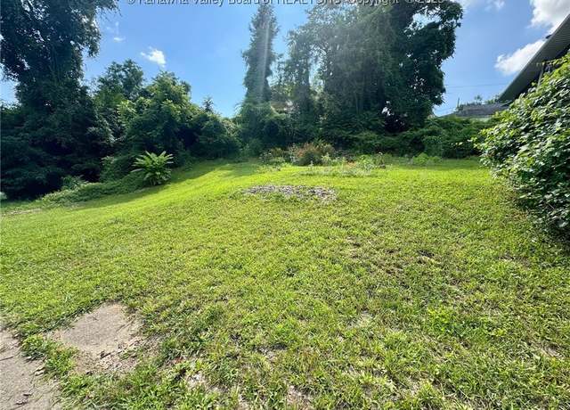 Property at 800 Park Ave, Charleston, WV 25302