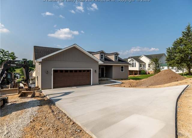 Property at 175 Precious Dr, Hurricane, WV 25526, 3 beds, 2 baths