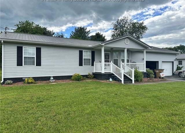 Property at 490 Hawthorne Ln, Point Pleasant, WV 25550, 3 beds, 2 baths