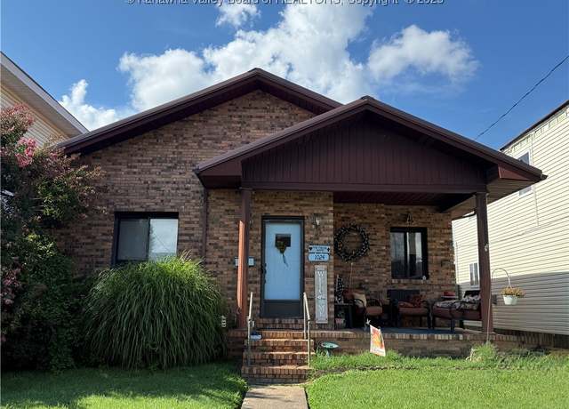 Property at 1024 West Virginia Ave, Dunbar, WV 25064, 2 beds, 1 bath