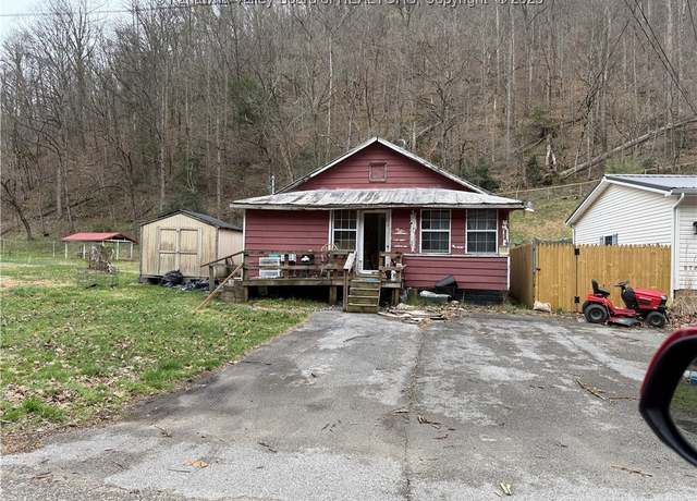 Property at 604 Coal Fork Laurel Rd, Seth, WV 25181, 3 beds, 1 bath