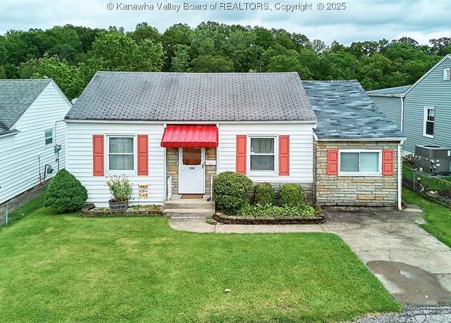 Property at 908 Overlook Way, South Charleston, WV 25309, 2 beds, 1 bath