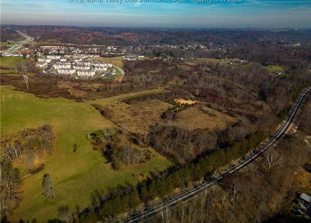 Property at 100 Devonshire Dr, Scott Depot, WV 25560