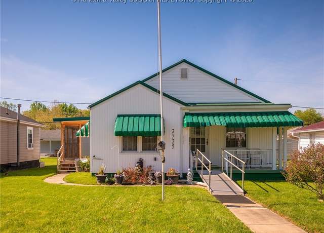 Property at 2725 Lincoln Ave, Saint Albans, WV 25177, 2 beds, 2 baths