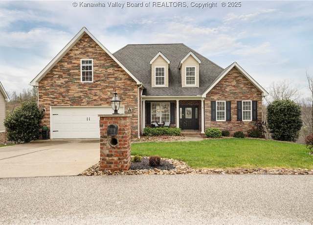 Property at 195 Wynterhall Ln Ln, South Charleston, WV 25309, 4 beds, 3.5 baths