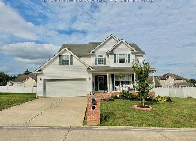 Property at 110 Prado Dr, Hurricane, WV 25526, 4 beds, 2.5 baths
