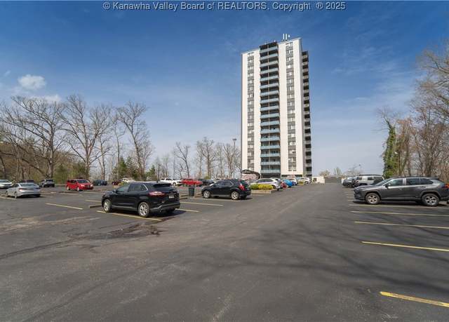 Property at 1800 Roundhill Rd #404, Charleston, WV 25314, 1 bed, 1 bath