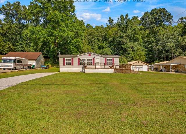 Property at 330 Bills Creek Rd, Winfield, WV 25213, 3 beds, 2 baths