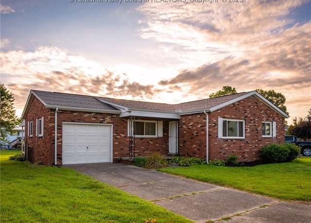 Property at 102 Peak Cir, Hurricane, WV 25526, 3 beds, 1 bath