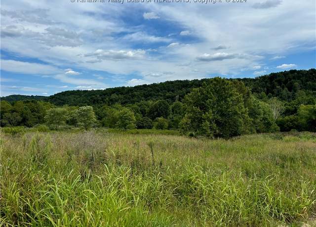 Property at 83 Gavin Ln, Hurricane, WV 25526