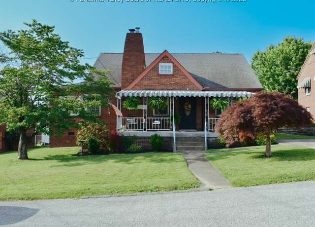 Property at 54 8th Ave, Saint Albans, WV 25177, 3 beds, 2 baths