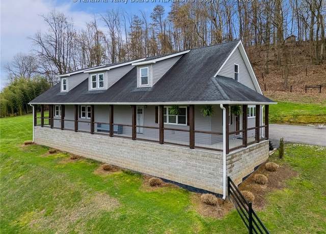 Property at 49 Lazy Bones Farm Rd, Scott Depot, WV 25560, 3 beds, 3 baths
