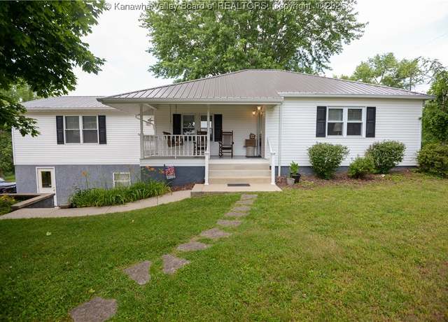 Property at 20 Short Dr, Scott Depot, WV 25560, 2 beds, 2 baths