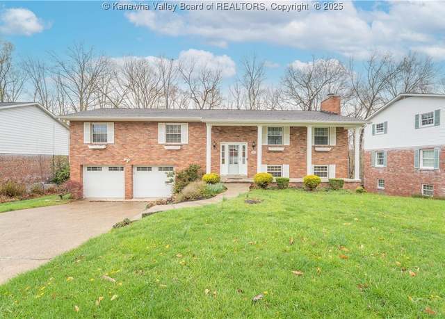 Property at 2025 Parkwood Rd, Charleston, WV 25314, 4 beds, 3 baths
