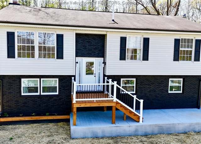 Property at 219 Westmoreland Dr, Dunbar, WV 25064, 4 beds, 2 baths