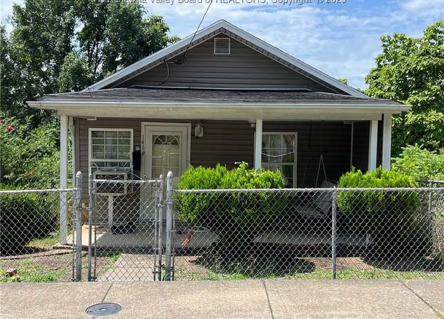 Property at 1419 Red Oak St, Charleston, WV 25387, 1 bed, 1 bath