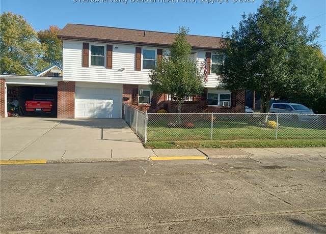 Property at 2136 Mckinley Ave, Saint Albans, WV 25177, 3 beds, 2.5 baths