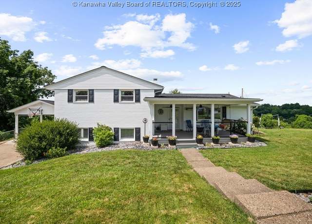 Property at 1520 Knob Rd, Charleston, WV 25314, 4 beds, 3 baths