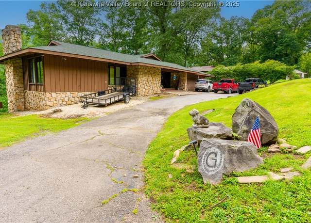 Property at 441 Riverview Dr, Charlton Heights, WV 25040, 3 beds, 3 baths