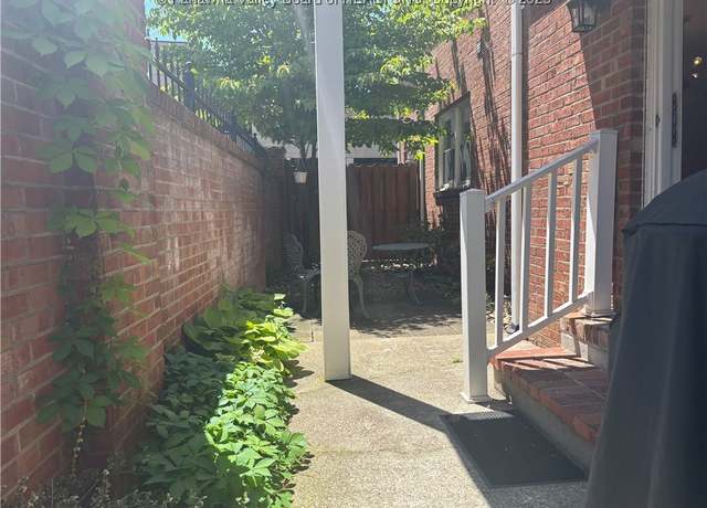 Property at 400 Bibby St Unit D, Charleston, WV 25301, 1 bed, 1 bath