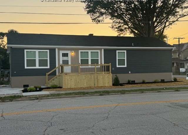 Property at 401 Ohio Ave, Charleston, WV 25302, 3 beds, 2 baths