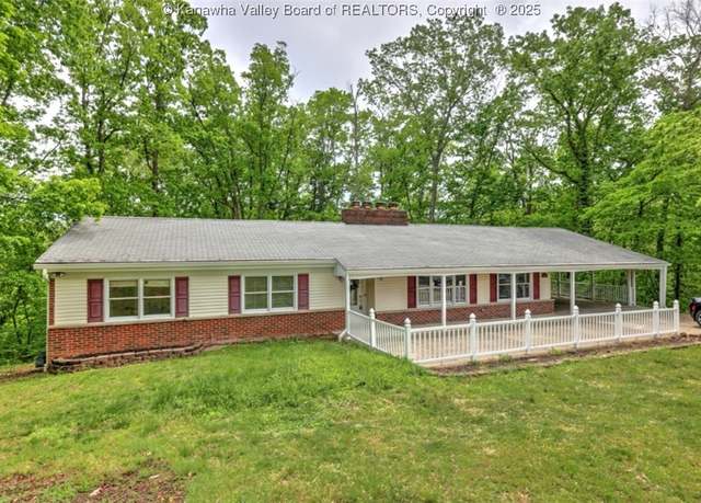 Property at 946 S Walnut St, St Albans, WV 25177, 5 beds, 3 baths