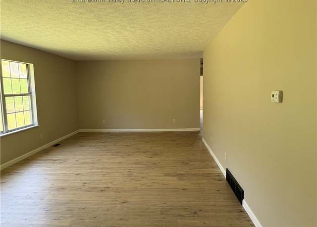 Property at 1651 Glenwood Rd, Milton, WV 25541, 3 beds, 1 bath