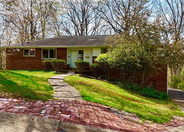 Property at 1418 Princess Dr, South Charleston, WV 25309, 3 beds, 2.5 baths