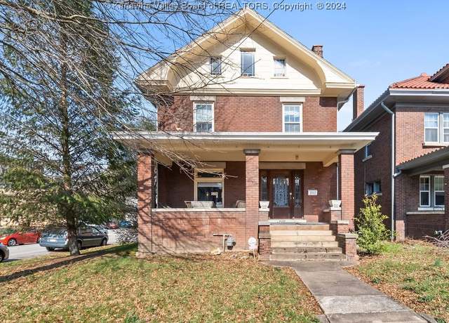 Property at 2012 Quarrier St, Charleston, WV 25311, 4 beds, 2.5 baths