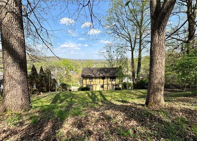 Property at 225 Lakeview Dr, Saint Albans, WV 25177, 4 beds, 2.5 baths
