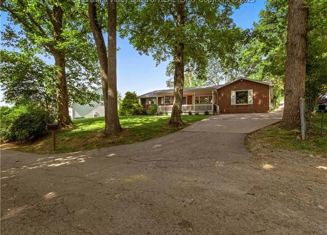 Property at 125 Friendship Ln, Scott Depot, WV 25560, 4 beds, 2 baths