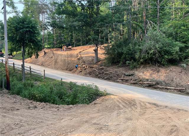 Property at 0 Thoroughbred Rd, Scott Depot, WV 25560
