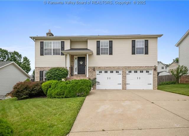 Property at 525 Diamond Dr, Hurricane, WV 25526, 3 beds, 2.5 baths