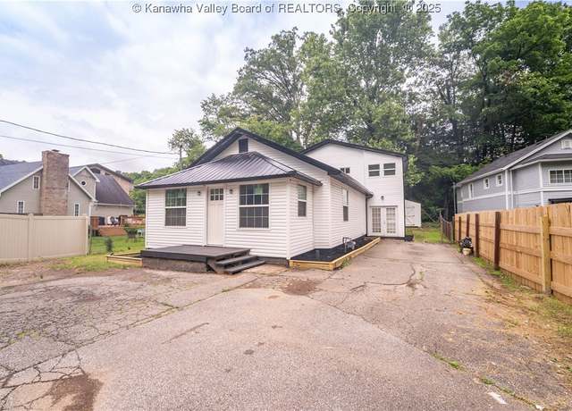 Property at 2023 Roxalana Rd, Dunbar, WV 25064, 4 beds, 2 baths