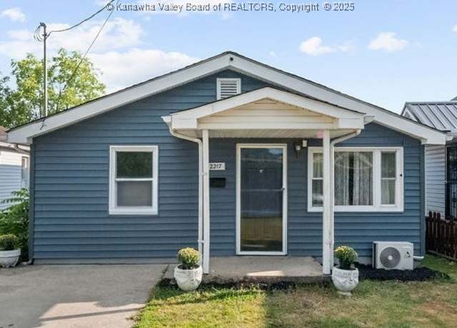 Property at 2217 Wilson Ave, St Albans, WV 25177, 3 beds, 1 bath