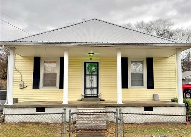 Property at 28 Central Ave, Elkview, WV 25071, 3 beds, 1 bath
