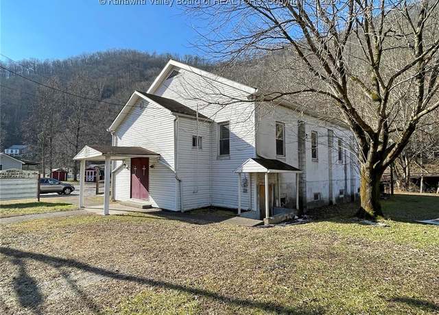 Property at 4006 Cabin Creek Rd, WV 25075, 1 bed, 2 baths