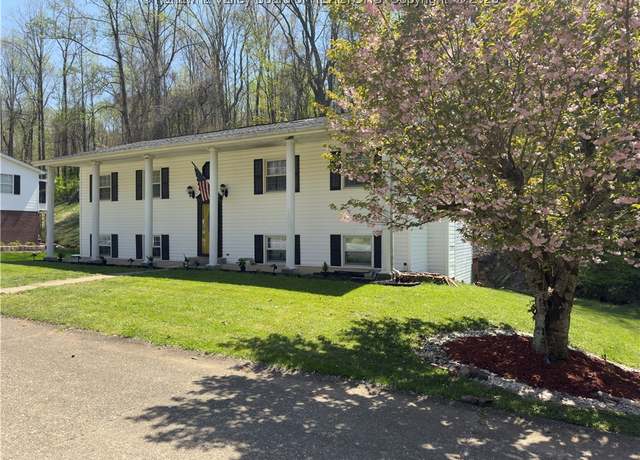 Property at 213 Majestic Dr, Charleston, WV 25313, 4 beds, 3 baths