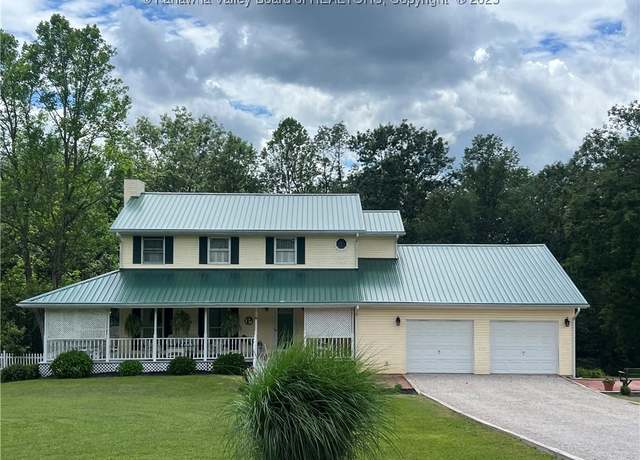 Property at 226 Washington Dr, Kenna, WV 25248, 3 beds, 2.5 baths