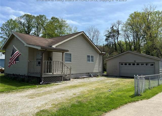 Property at 2615 Monroe Ave, Saint Albans, WV 25177, 3 beds, 1 bath