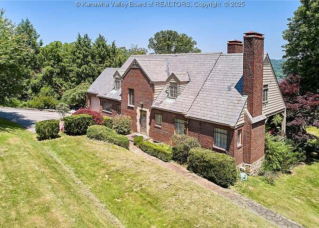 Property at 311 Mckinley Ave, Charleston, WV 25314, 4 beds, 3 baths