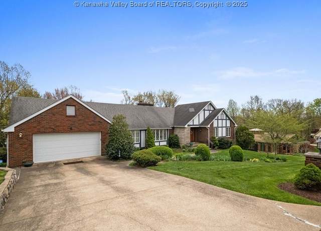 Property at 5 High Meadow Dr, Charleston, WV 25311, 4 beds, 4 baths