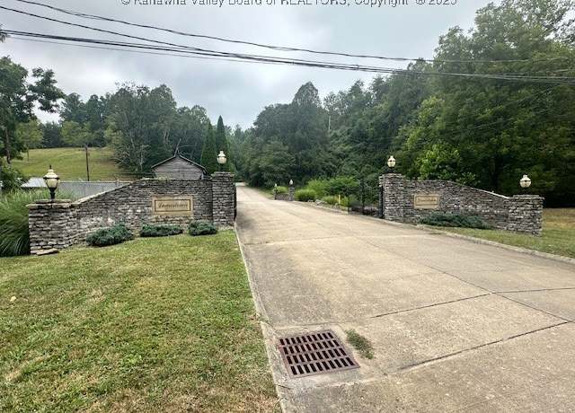 Property at 0 Delaware Dr, Hurricane, WV 25526