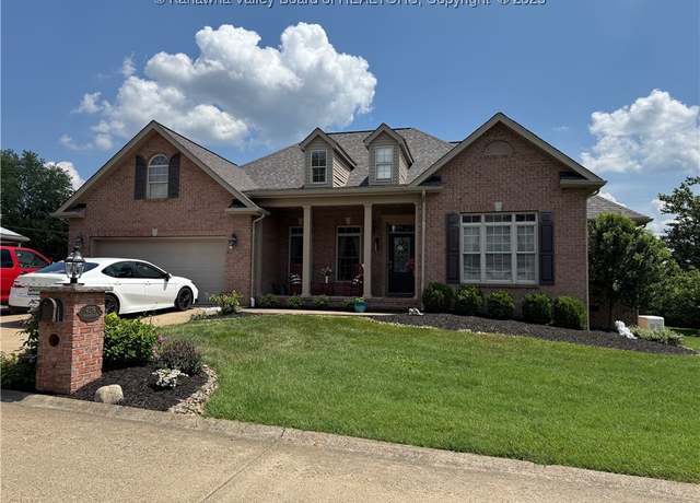 Property at 4076 Farmington Dr, Hurricane, WV 25526, 3 beds, 3 baths