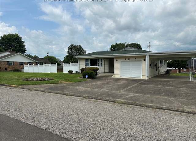 Property at 2015 Maxwell Rd, Point Pleasant, WV 25550, 3 beds, 3 baths