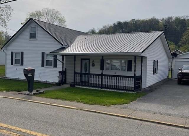 Property at 218 Silver St, Poca, WV 25159, 2 beds, 2 baths